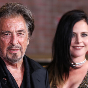 Al Pacino et sa compagne Meital Dohan à la première du film "The Irishman" au TCL Chinese Theatre à Los Angeles, le 24 octobre 2019.