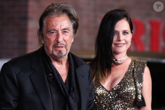 Al Pacino et sa compagne Meital Dohan à la première du film "The Irishman" au TCL Chinese Theatre à Los Angeles, le 24 octobre 2019.