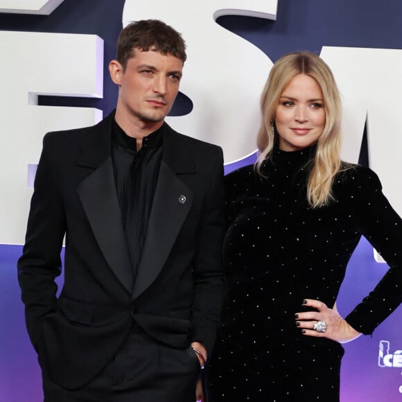 Mais alors quelles sont les raisons pour lesquelles le lauréat du César du meilleur espoir masculin pour "Diamant" a été "l'heureux élu" de son coeur, s'est demandée Agathe Lecaron ?
Niels Schneider et sa compagne Virginie Efira - Photocall au Fouquet's après la 48ème cérémonie des César à Paris © Coadic Guirec / Bestimage