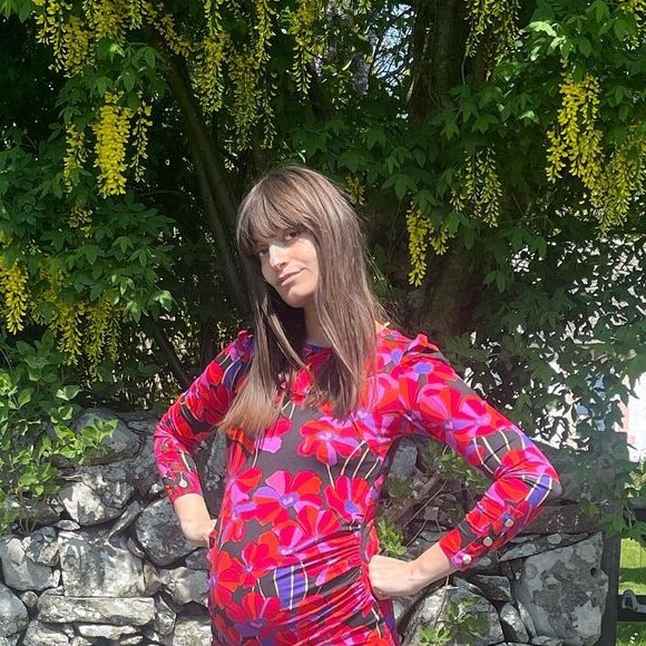 La France a célébré les mamans.
Clara Luciani dévoile son ventre rond sur Instagram.