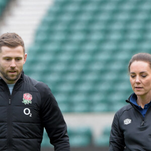 Catherine (Kate) Middleton, duchesse de Cambridge, participe à l'entraînement de rugby au stade de Twickenham à Londres en sa qualité de nouvelle marraine des Rugby Football Union et de la Rugby Football League, le 2 février 2022. 