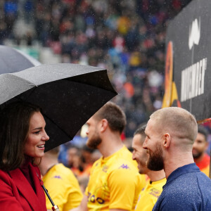Kate Catherine Middleton, princesse de Galles, rencontre l'équipe d'Angleterre de rugby lors du match "Angleterre vs Papouasie Nouvelle-Guinée" pour les 1/4 de finale de la Coupe du Monde de Rugby à XIII. Le 5 novembre 2022 
