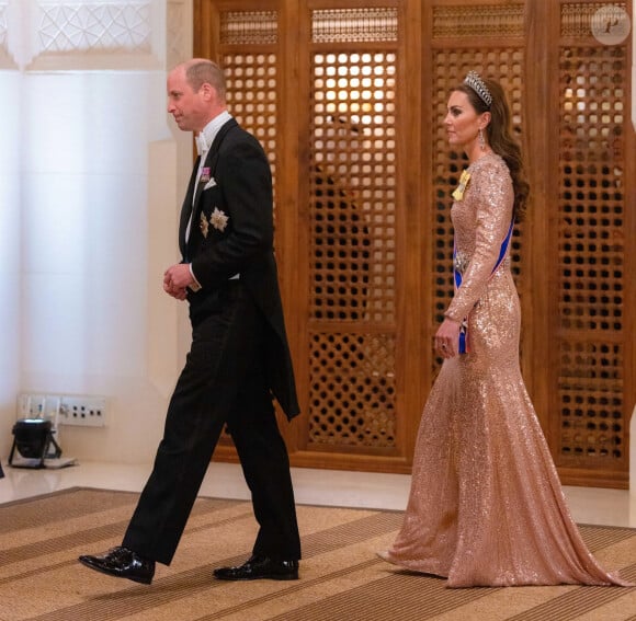 Ils ont décidé de tout remplacer.
Le prince William, prince de Galles, et Catherine (Kate) Middleton, princesse de Galles, - Les familles royales au mariage du prince Hussein de Jordanie et de Rajwa al Saif, au palais Zahran à Amman (Jordanie), le 1er juin 2023. 