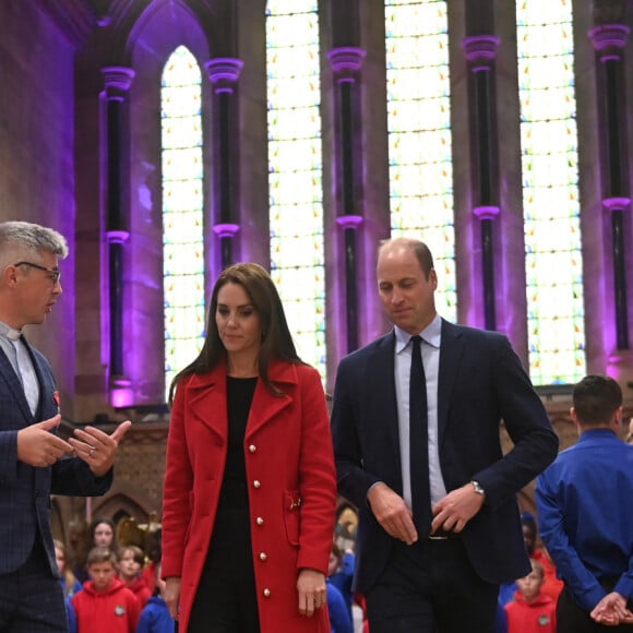 Le prince William, prince de Galles, et Catherine (Kate) Middleton, princesse de Galles, lors de leur visite à l'église St Thomas à Swansea, Royaume Uni, le 27 septembre 2022.