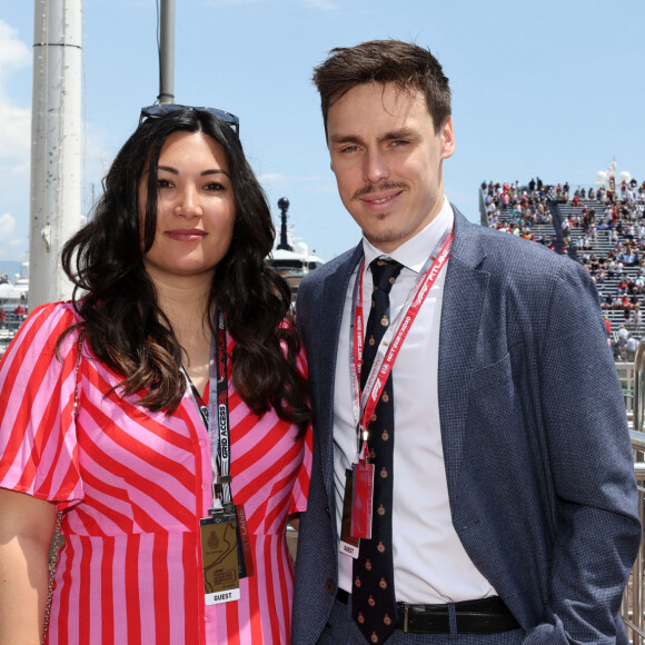 Avant d'ajouter : "Hâte de voir quelle "justice" sera rendue pour cet acte abominable"
Louis Ducruet et sa femme Marie - La famille princière de Monaco lors du 80ème Grand Prix de Monaco de Formule 1 à Monaco le 28 mai 2023. © Claudia Albuquerque/Bestimage 