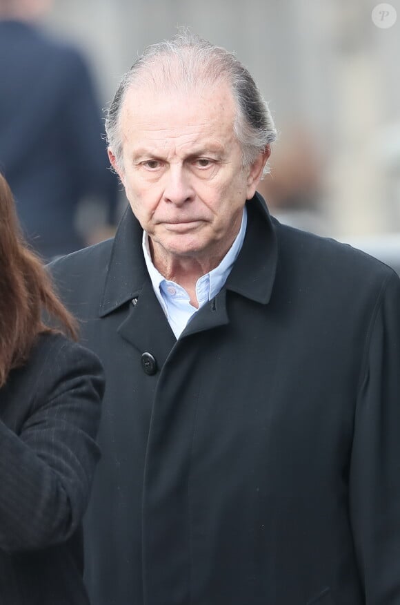 Roland Giraud a vécu un drame terrible
Roland Giraud lors des obsèques de Véronique Colucci au cimetière communal de Montrouge, le 12 avril 2018.