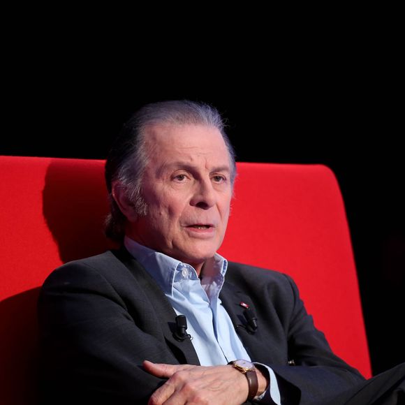 Elle est très croyante
Exclusif - Enregistrement de l'émission "Le Divan" présentée par Marc-Olivier Fogiel avec Roland Giraud en invité, qui sera diffusée le 22 mars 2016 sur France 3. Le 18 mars 2016 © Dominique Jacovides / Bestimage