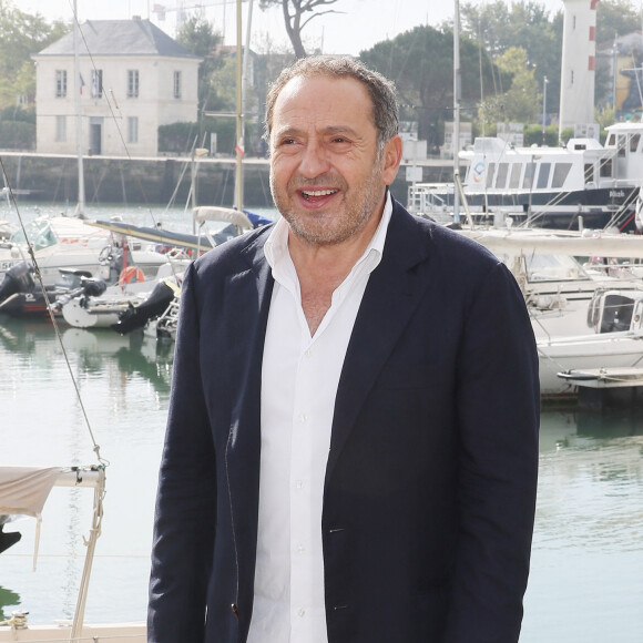 Patrick Timsit est à l'affiche de la nouvelle comédie "Sexygénaires"
Patrick Timsit lors d'un photocall lors de la 24ème édition du Festival de la Fiction TV de la Rochelle. © Patrick Bernard / Bestimage