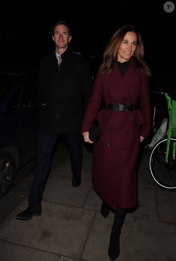 Pippa Middleton et son mari James Matthew à la sortie d'un concert à l'église St-Luke à Londres, le 1er décembre 2022. 