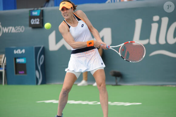 Alizé Cornet dispute la finale du tournoi Jasmin Open Monastir 2022 à la belge Elise Mertens le 9 octobre 2022. © Chokri Mahjoub/ZUMA Press Wire / Bestimage