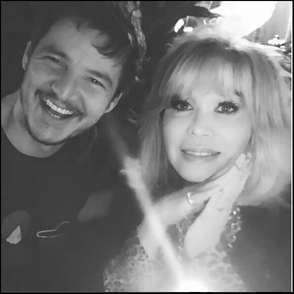 Amanda Lear et Pedro Pascal. Le 3 mars 2023.