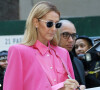 Voilà une image qui devrait redonner le sourire à beaucoup.
Celine Dion a choisi de s'habiller en rose pour la Journée Internationale pour les Droits des Femmes à New York.