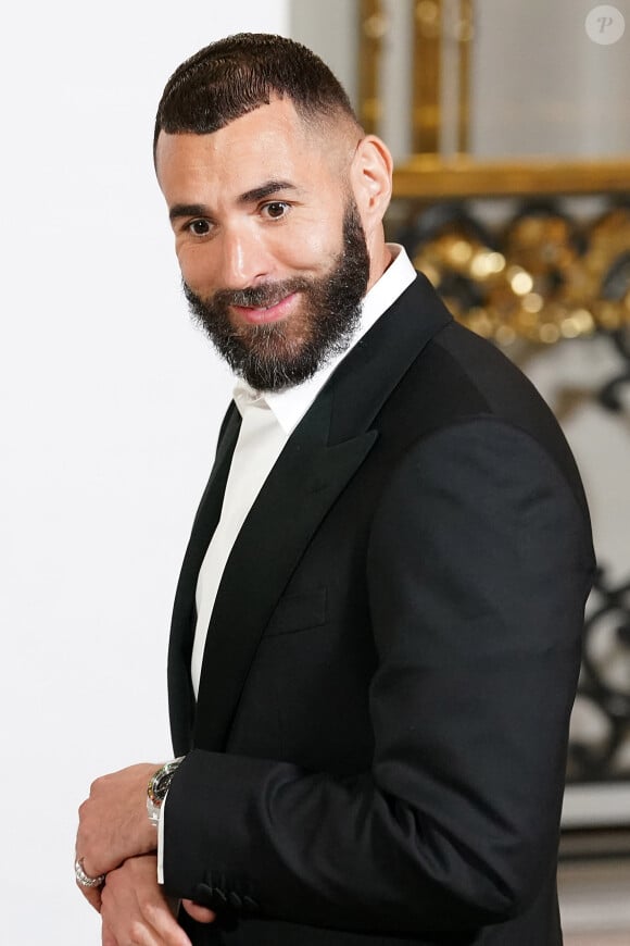 Papa d'un autre garçon prénommé Ibrahim, né de sa relation avec Cora Gauthier, Karim Benzema est un papa comblé !
 
Karim Benzema reçoit le prix "Marca Légende" au Casino de Madrid, le 1er juin 2023. Le prix Marca Légende (Marca Leyenda) est un prix décerné par le journal sportif espagnol Marca aux meilleurs professionnels du sport de l'histoire. © Alterphotos / Panoramic / Bestimage