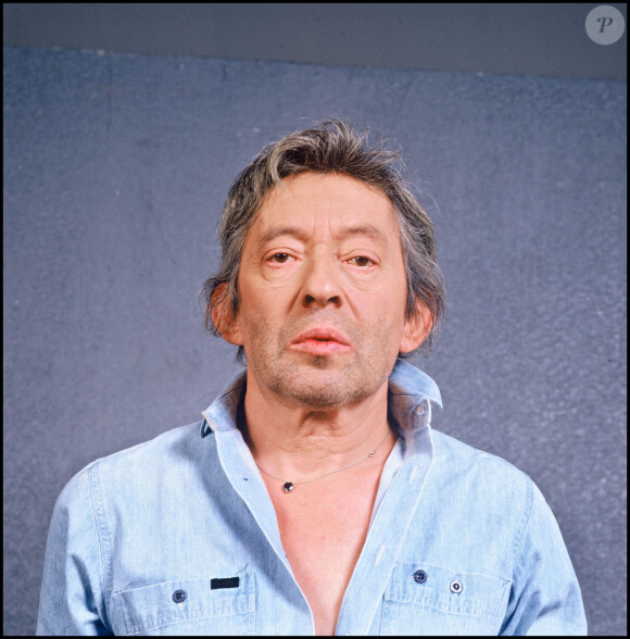 C'est chez lui rue Verneuil que Véronique Sanson s'est rendue.
Serge Gainsbourg