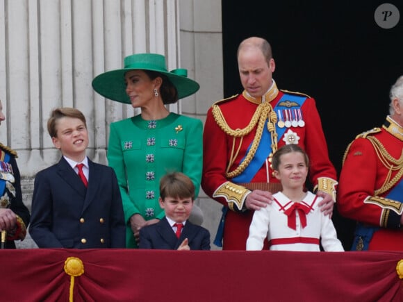 Le prince George, le prince Louis, la princesse Charlotte, Kate Catherine Middleton, princesse de Galles, le prince William de Galles - La famille royale d'Angleterre sur le balcon du palais de Buckingham lors du défilé "Trooping the Colour" à Londres. Le 17 juin 2023 