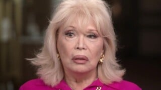 "Je mourrai là-bas" : Amanda Lear se confie sur son coin de paradis, en Provence, où elle vit seule avec ses chats