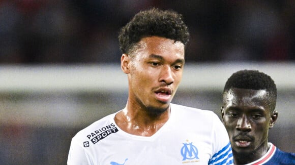 Boubacar Kamara annule sa lune de miel et ne joue pas une minute avec les Bleus : il devient la risée des réseaux sociaux !