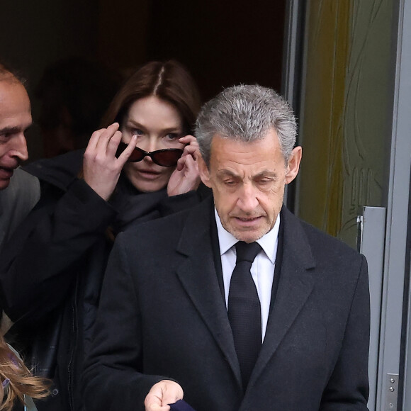 Nicolas Sarkozy et sa femme Carla Bruni Sarkozy - Sorties des obsèques de Päl Sarkozy de Nagy Bocsa, le père de Nicolas Sarkozy, en l'église Saint-Jean Baptiste à Neuilly sur Seine le 9 mars 2023. © Dominique Jacovides / Bestimage