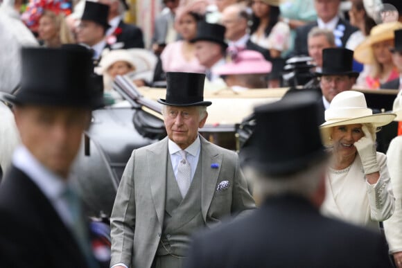 Le roi Charles III d'Angleterre et Camilla Parker Bowles, reine consort d'Angleterre lors du premier jour de la course hippique Royal Ascot 2023, à Ascot, Royaume Uni, le 20 juin 2023.