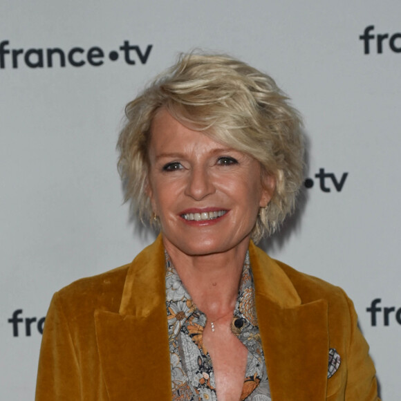Selon les informations d'un journaliste du Parisien, confirmées auprès de nos sources, elle devrait, dès la rentrée prochaine, animer une quotidienne sur Europe 1.
Sophie Davant - Conférence de presse du Telethon 2022 à Paris le 21 octobre 2022. © Coadic Guirec / Bestimage