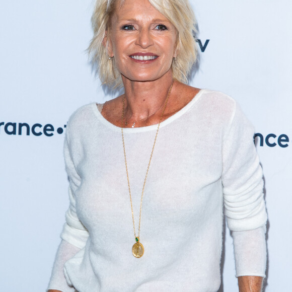 Sophie Davant lors du photocall dans le cadre de la conférence de presse de France Télévisions au Pavillon Gabriel à Paris, France, le 24 août 2021. © Pierre Perusseau/Bestimage