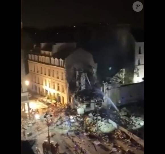 Un autre aurait été "projeté à trois mètres".
Images de l'explosion de la rue Saint Jacques à Paris, le 21 juin 2023. @ BFMTV