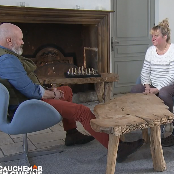 Philippe Etchebest face à un restaurateur à bout qui quitte le tournage de Cauchemar en cuisine, M6 le 21 juin 2023