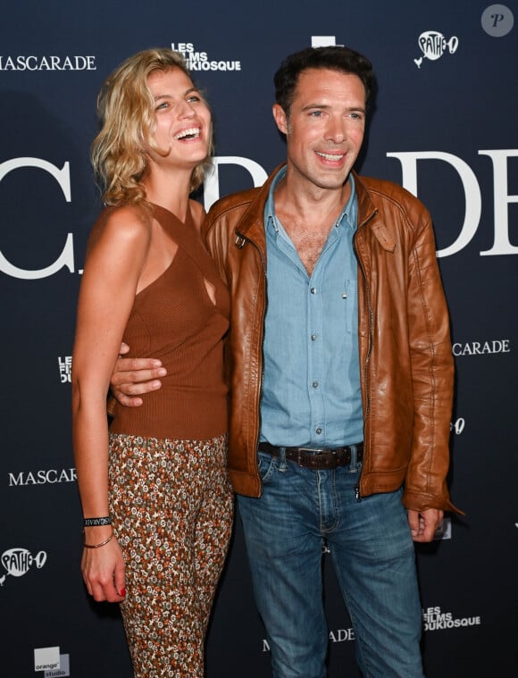 Nicolas Bedos et sa compagne Pauline Desmonts - Avant-première du film "Mascarade" au cinéma Pathé Wepler à Paris. Le 20 octobre 2022 © Coadic Guirec / Bestimage