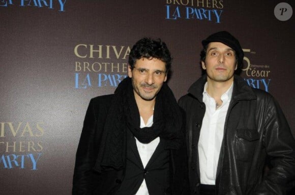 Pascal Elbé et Vincent Elbaz à la Chivas Party, après les César, le 27/02/2010