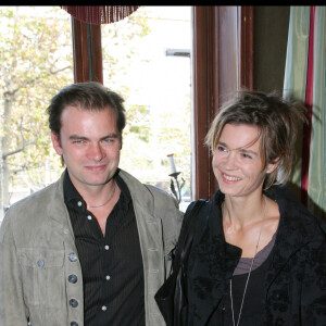 Clovis Cornillac et Caroline Proust - Lancement du guide Gaultimillau 2009 au Fouquet's Barrière.