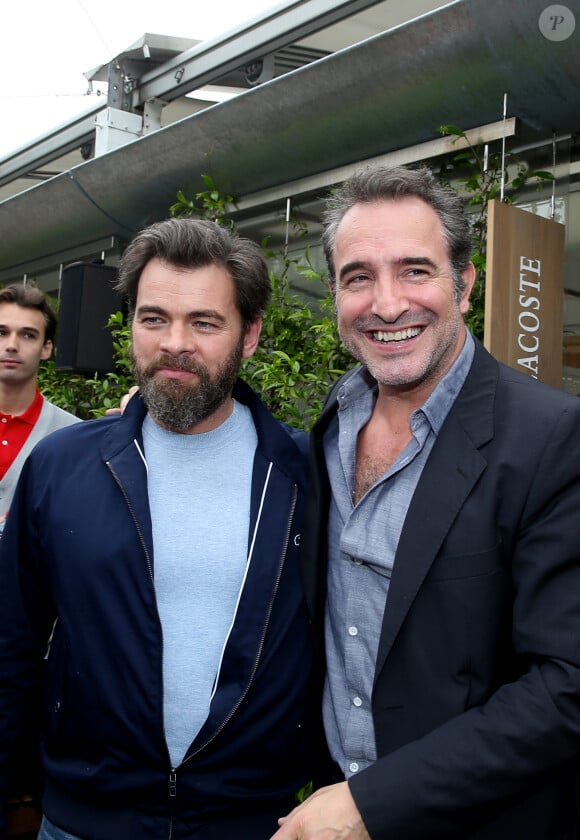 Clovis Cornillac, Jean Dujardin - People au village des internationaux de France de tennis à Roland Garros à Paris 5 juin 2016. © Dominique Jacovides / Bestimage 