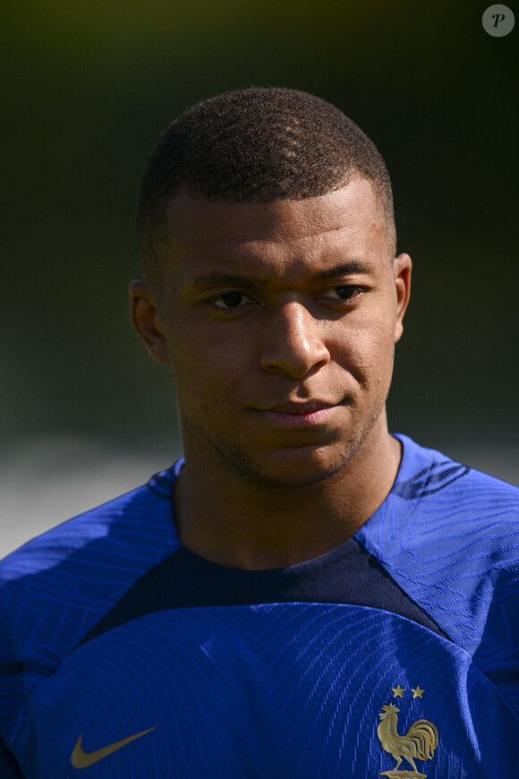 Kylian Mbappé lors d'une séance d'entraînement de l'équipe de France de football pour préparer le match de qualification à l'Euro 2024 contre Gibraltar au centre de formation et centre National du Footbal de Clairefontaine-en-Yvelines, France, le 14 juin 2023. La France affrontera Gibraltar ce vendredi 16 juin à 20h45 au Stade de l'Algarve à Faro-Loulé au Portugal. © Jean-Baptiste Autissier/Panoramic/Bestimage