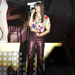 Clara Luciani en concert au Nice Jazz Festival 2022 sur la scène de la place Masséna à Nice. Le 16 juillet 2022 © Bruno Bebert / Bestimage