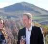 Pourtant, elle est plus souvent associée à la cause première d'un ventre gonflé. 
Le prince William et Catherine Kate Middleton, la duchesse de Cambridge, lors d'une dégustation de vin rouge dans le vignoble Otago Wines Amisfield à Queenstown dans le cadre de leur visite officielle en Nouvelle-Zélande, le 13 avril 2014.