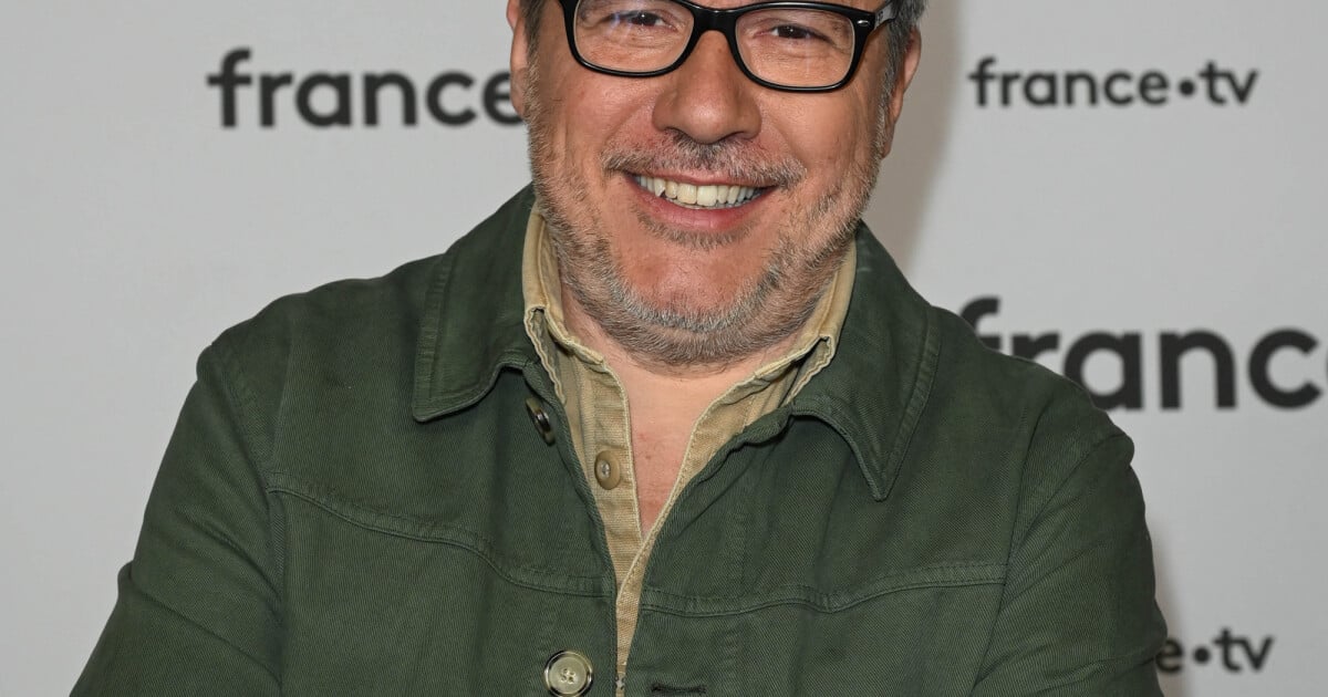 Le défunt reste..." : Philippe Gougler, sa rencontre macabre sur le tournage de 'Des trains pas comme les autres' ! - Purepeople