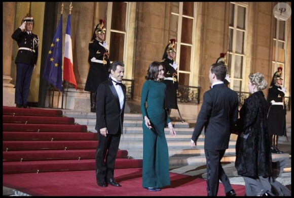 Nicolas Sarkozy et Carlita reçoivent Dmitri Medvedev et son époux à l'Elysée. 02/03/2010