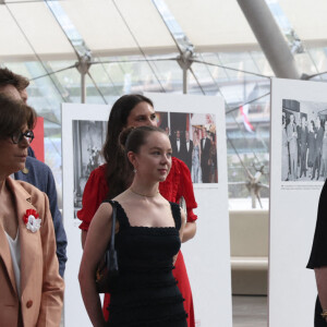 Ils ont découvert un documentaire bouleversant.
La princesse Stéphanie de Monaco, le prince Albert II de Monaco, la princesse Caroline de Hanovre, Tatiana Casiraghi (Tatiana Santa Domingo), la princesse Alexandra de Hanovre - Arrivée de la famille Princière de Monaco avant la projection du film documentaire "Rainier III par lui-même" au Grimaldi Forum à Monaco le 4 juillet 2023. © Claudia Albuquerque/Bestimage 