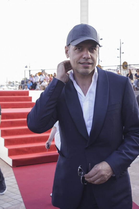 Laurent Lafitte - L'équipe du film "Le petit Nicolas : qu'est-ce qu'on attend pour être heureux" sur le plateau de l'émission "Spéciale Cannes", présentée par D.Burki et diffusée sur Culture Box. Le 20 mai 2022 © Jack Tribeca / Bestimage