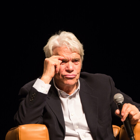 Bernard Tapie donne une conférence "Qui est le vrai Bernard Tapie" au Forum de Liège, Belgique, le 27 septembre 2018 © Alain Rolland/ImageBuzz/Bestimage