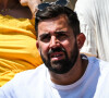 Désormais, Artus flotte dans ses anciens vêtements.
Victor-Artus Solaro (Artus) en tribunes lors des Internationaux de France de tennis de Roland Garros 2023 à Paris, France, le 28 mai 2023. © Matthieu Mirville/Bestimage 