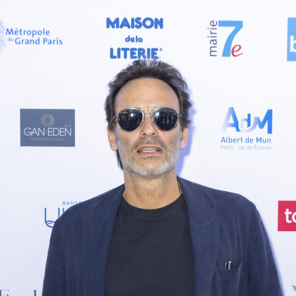 Anthony Delon au Festival des Livres et des Artistes organisé par l'association "Lecture pour Tous" engagée dans la lutte contre l'illettrisme au Mail Branly à Paris le2 juillet 2022. © Pierre Perusseau/ Jack Tribeca / Bestimage
