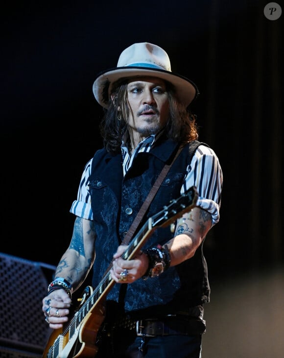 Johnny Depp en concert avec Alice Cooper à Manchester