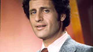 "Un petit gramme..." : Joe Dassin responsable de la descente aux enfers d'une star des années 70 ? Sombres révélations...