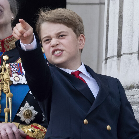 Le prince George va bientôt célébrer ses 10 ans.
Le prince George de Galles - La famille royale d'Angleterre sur le balcon du palais de Buckingham lors du défilé "Trooping the Colour" à Londres.