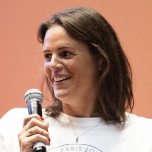 Laure Manaudou dévoile le visage de sa fille
 
Parrains des Relais de la Flamme Olympique Laure Manaudou - Dévoilement du parcours du relais de la flamme des Jeux Olympiques de Paris dans la grand amphitheatre de la Sorbonne à Paris.