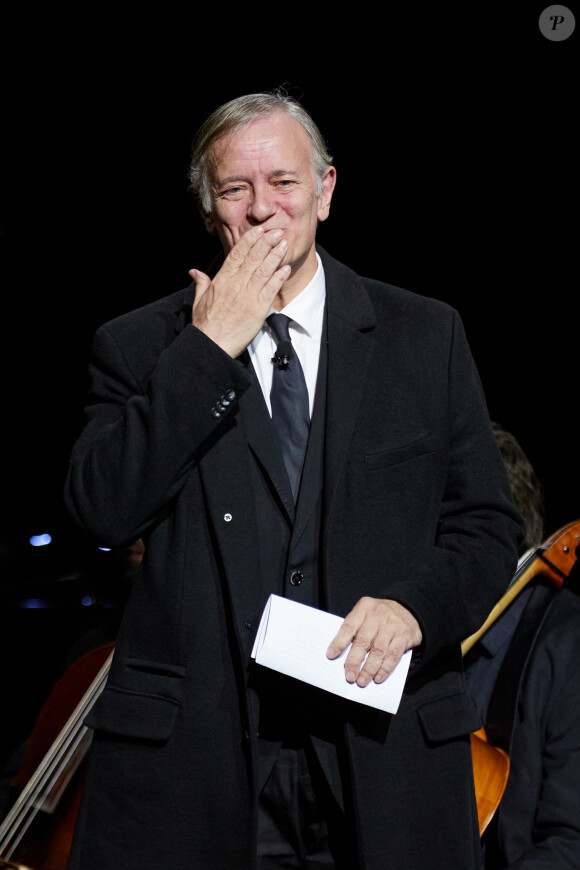 Exclusif - Francis Huster - Scène - Spectacle symphonique Claude Lelouch "D'un film à l'autre" au Palais des Congrès de Paris le 14 novembre 2022 © Moreau / Rindoff / Bestimage 