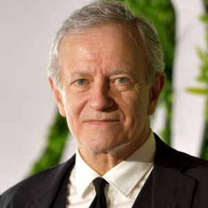 De nouvelles intrigues à découvrir dans "Ici tout commence" !
Francis Huster de la série Meurtres sur les îles du Frioul sur le photocall du 60eme Festival de Télévision de Monte-Carlo au Grimaldi Forum à Monaco © Bruno BEBERT / Bestimage