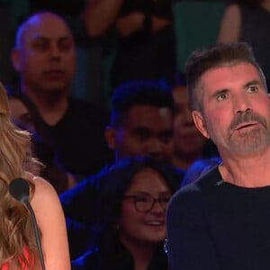 "Nous avons pris la décision difficile de divorcer", expliquent-ils dans cette missive.
Sofia Vergara et Simon Cowell dans l'émission America's Got Talent.