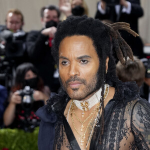 Lenny Kravitz - Les célébrités arrivent à la soirée du "MET Gala 2022" à New York, le 2 mai 2022. © Future-Image via Zuma Press/Bestimage 