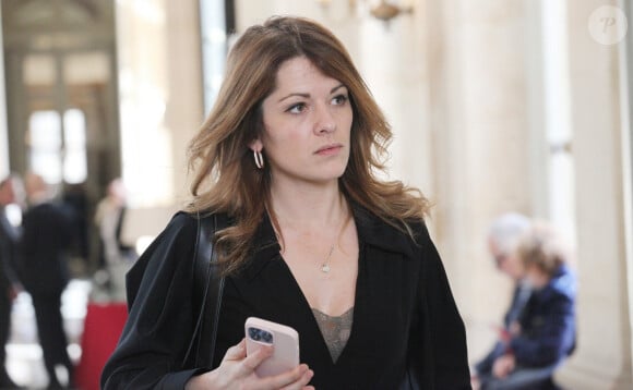 Maud Bregeon - Les députés à la sortie de l'hémicycle, dans la salle des 4 colonnes à l'Assemblée Nationale à Paris, suite à l'utilisation de l'article 49.3 de la Constitution pour le vote de la réforme des retraites. Le 16 mars 2023 © Jonathan Rebboah / Panoramic / Bestimage